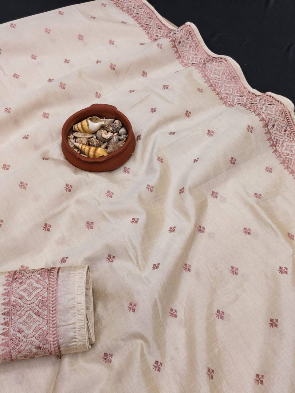 Vestigial Off White Embroidery Work Tussar Silk Saree With Adoring Blouse Piece