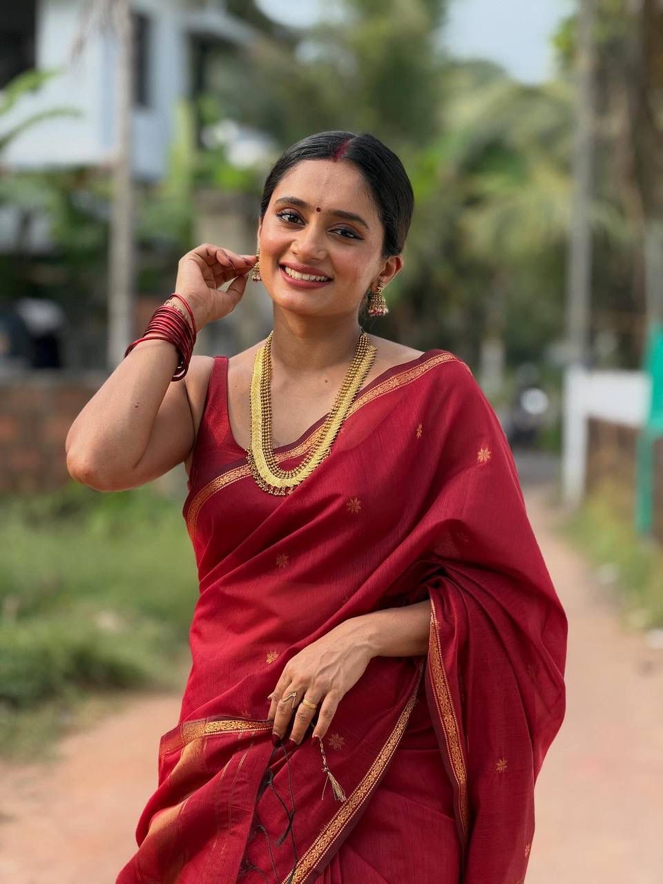 Ratatouille Red Cotton Silk Saree With Snappy Blouse Piece