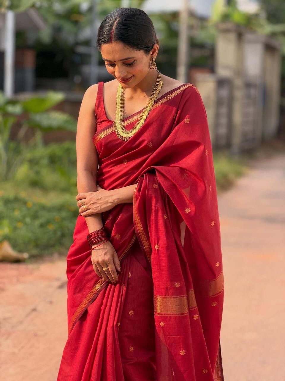 Ratatouille Red Cotton Silk Saree With Snappy Blouse Piece