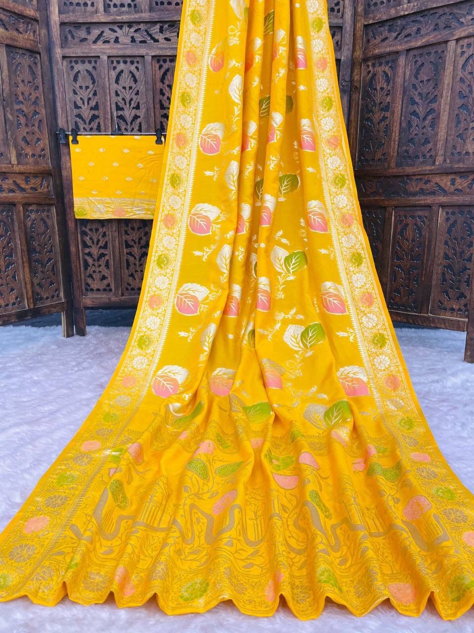 Classy Yellow Banarasi Dola Silk Saree With Bewitching Blouse Piece