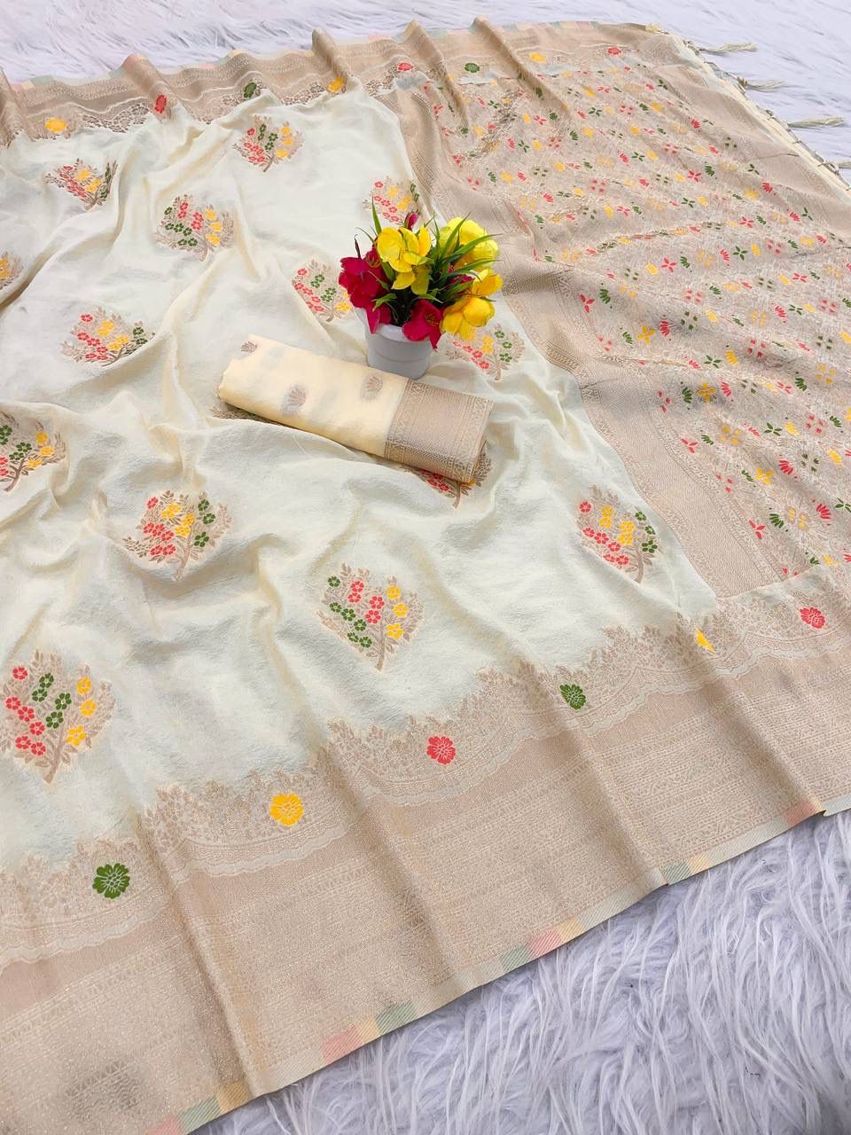 Smart Beige Banarasi Georgette Silk Saree With Marvellous Blouse Piece