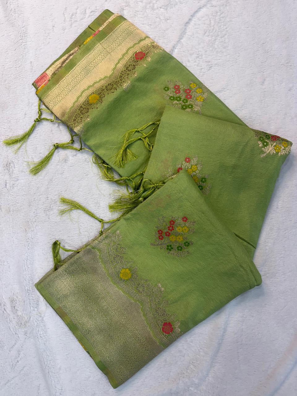 Grandiose Green Banarasi Georgette Silk Saree With Stunner Blouse Piece
