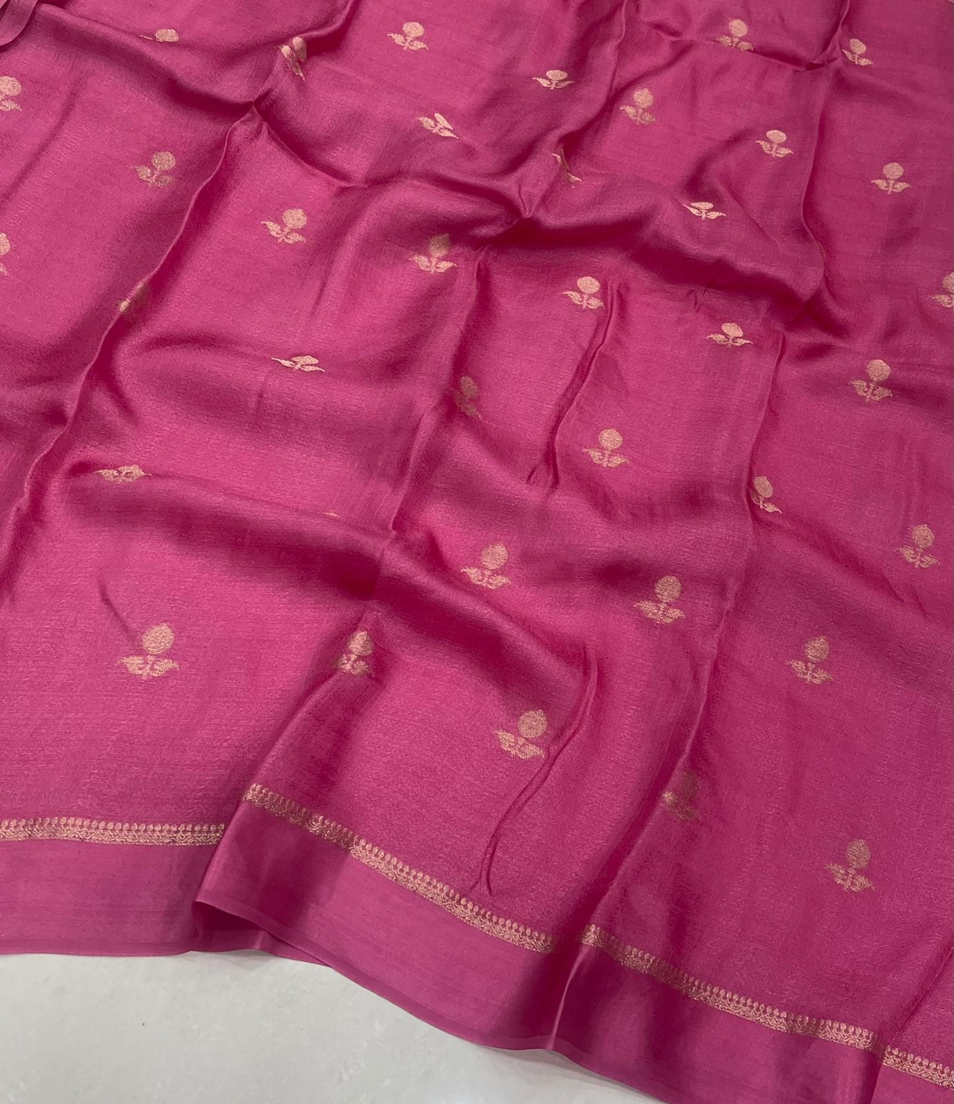Unequalled Dark Pink Banarasi Khadi Silk Saree With Excellent Blouse Piece