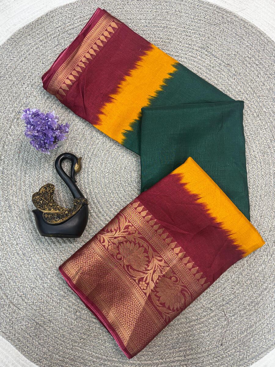 Exuberant Dark Green Banarasi Dola Silk Saree With Chatoyant Blouse Piece
