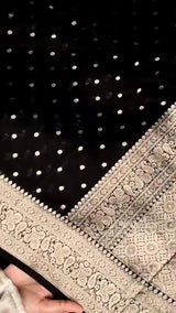 Confounding Black Pure Zari Weaving Banarasi Silk Saree With Nemesis Blouse Piece