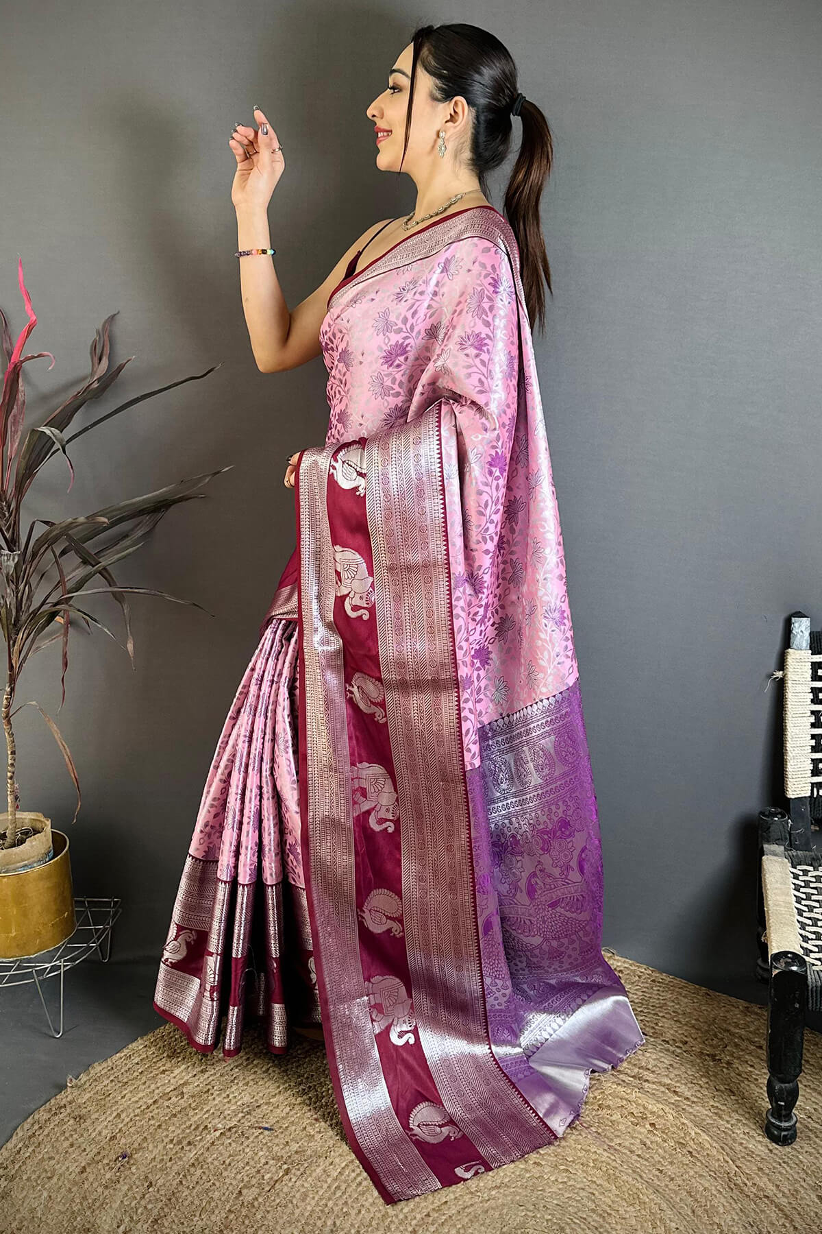 Classic Pink Kanjivaram Silk Saree With Ethnic Blouse Piece
