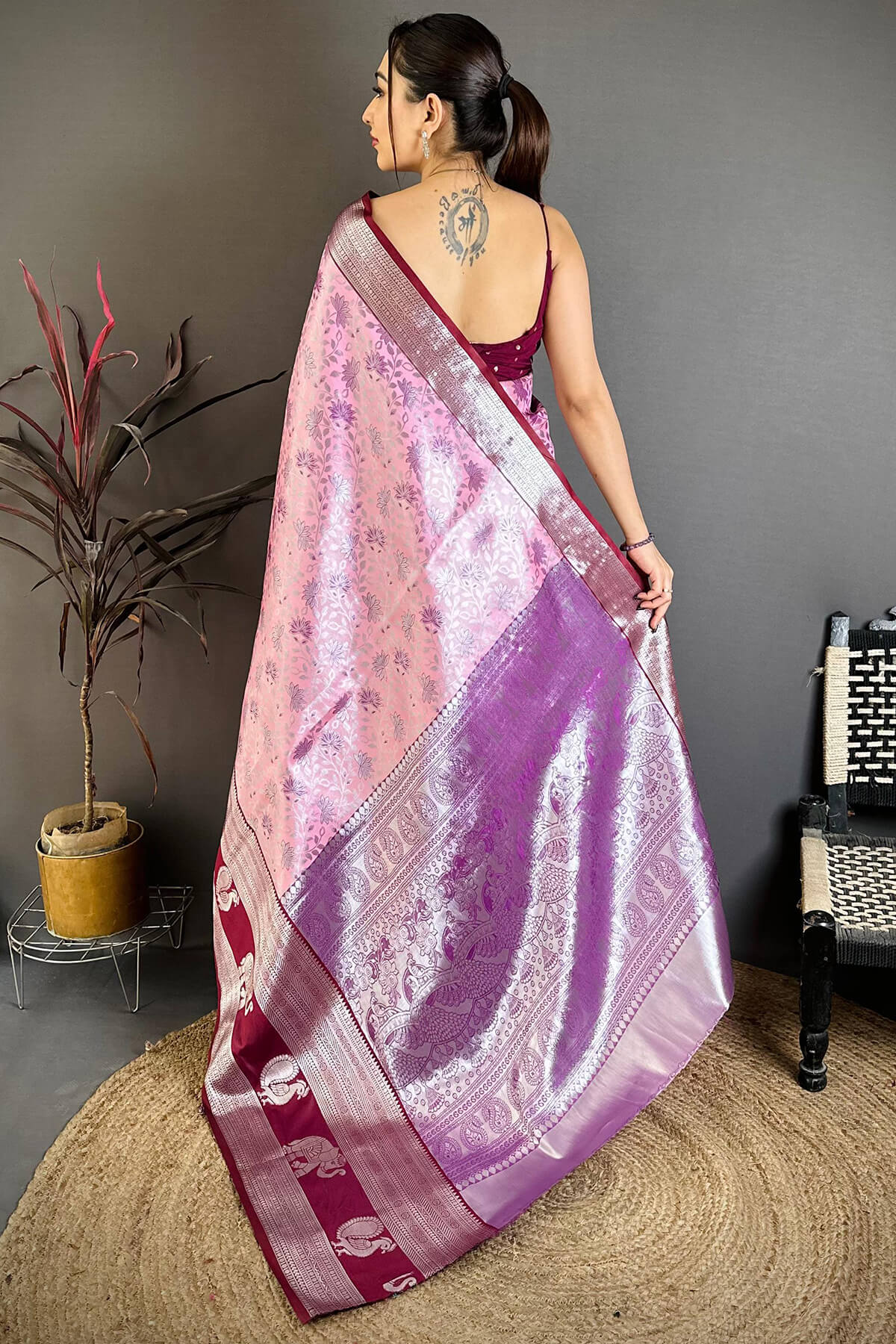 Classic Pink Kanjivaram Silk Saree With Ethnic Blouse Piece