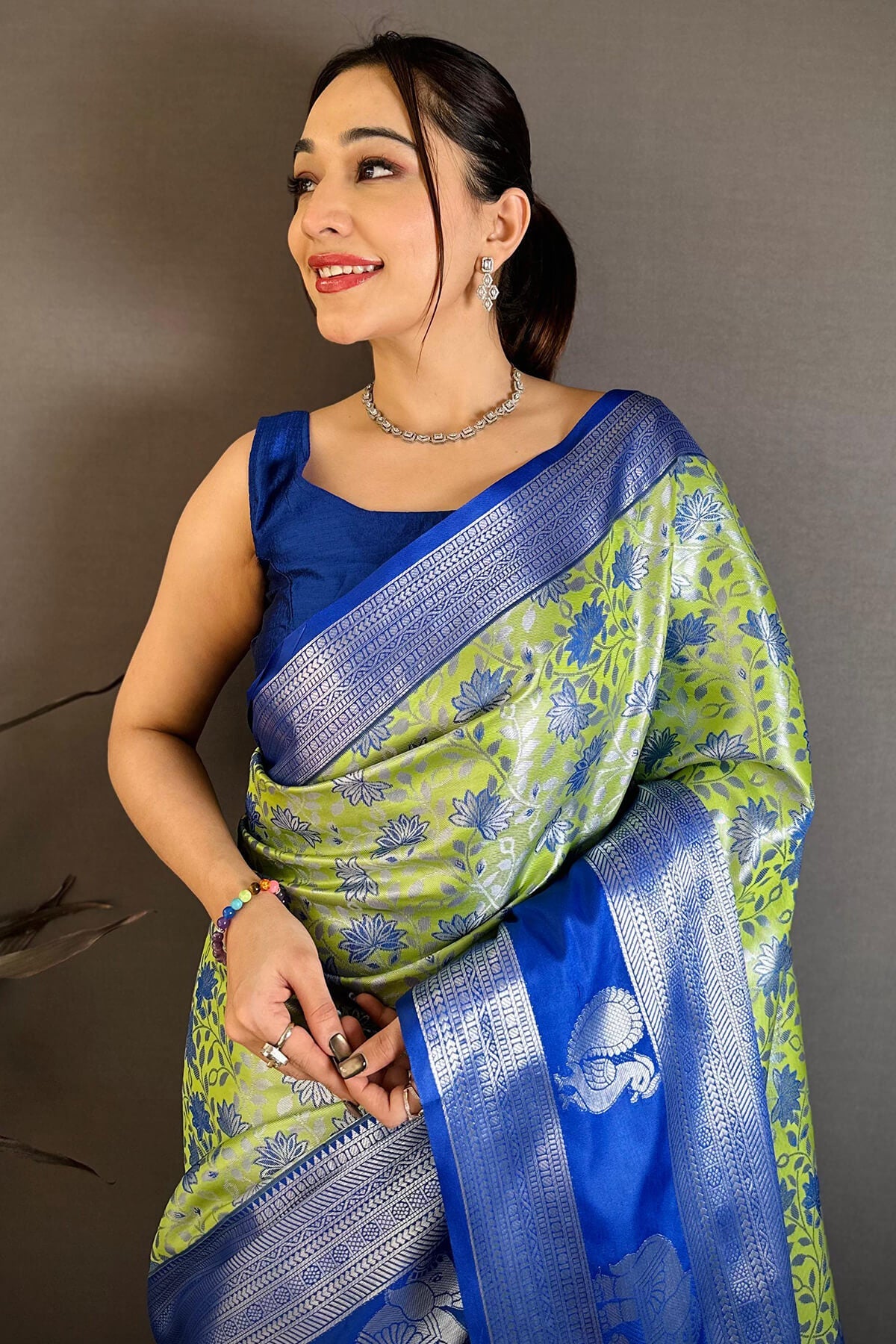 Blissful Pista Kanjivaram Silk Saree With Tremendous Blouse Piece