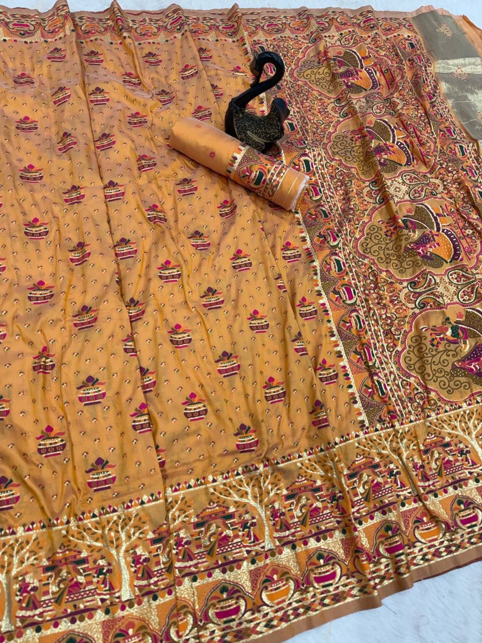 Scintillating Yellow Pashmina Saree With Smart Blouse Piece