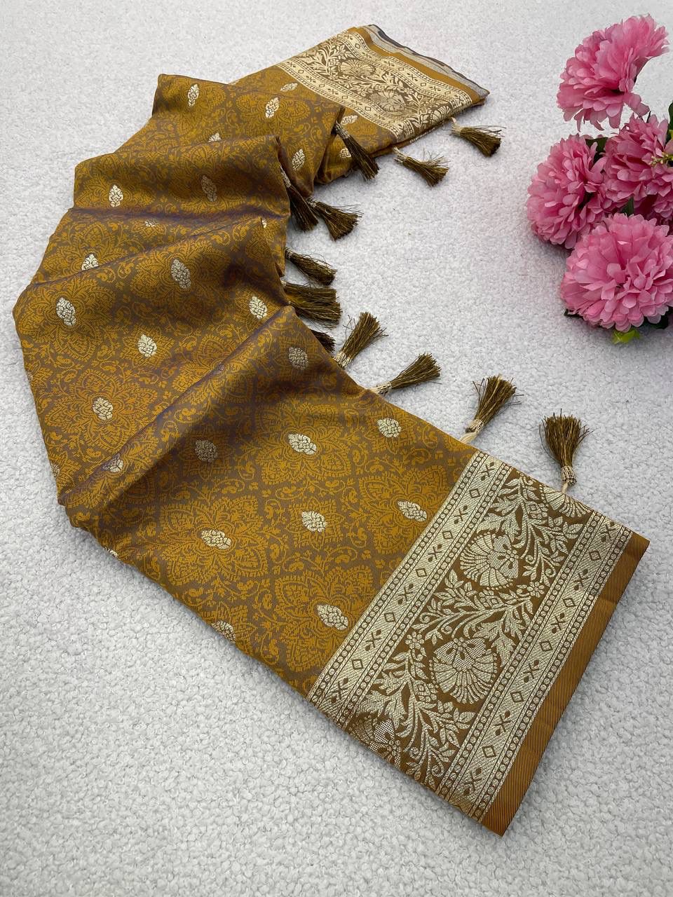 Girlish Mustard Pure Zari Weaving Banarasi Silk Saree With Eclat Blouse Piece