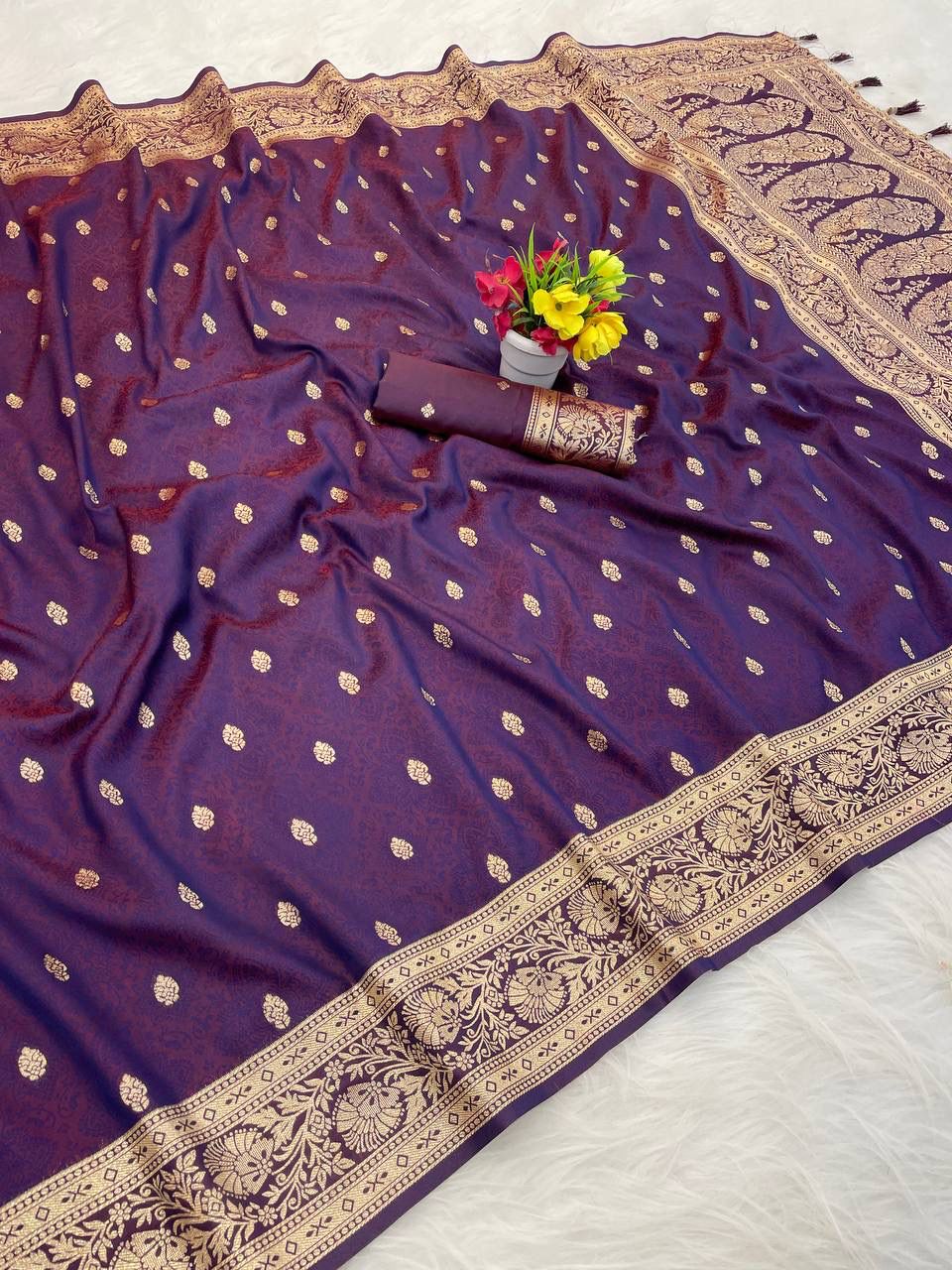 Assemblage Wine Pure Zari Weaving Banarasi Silk Saree With Fragrant Blouse Piece