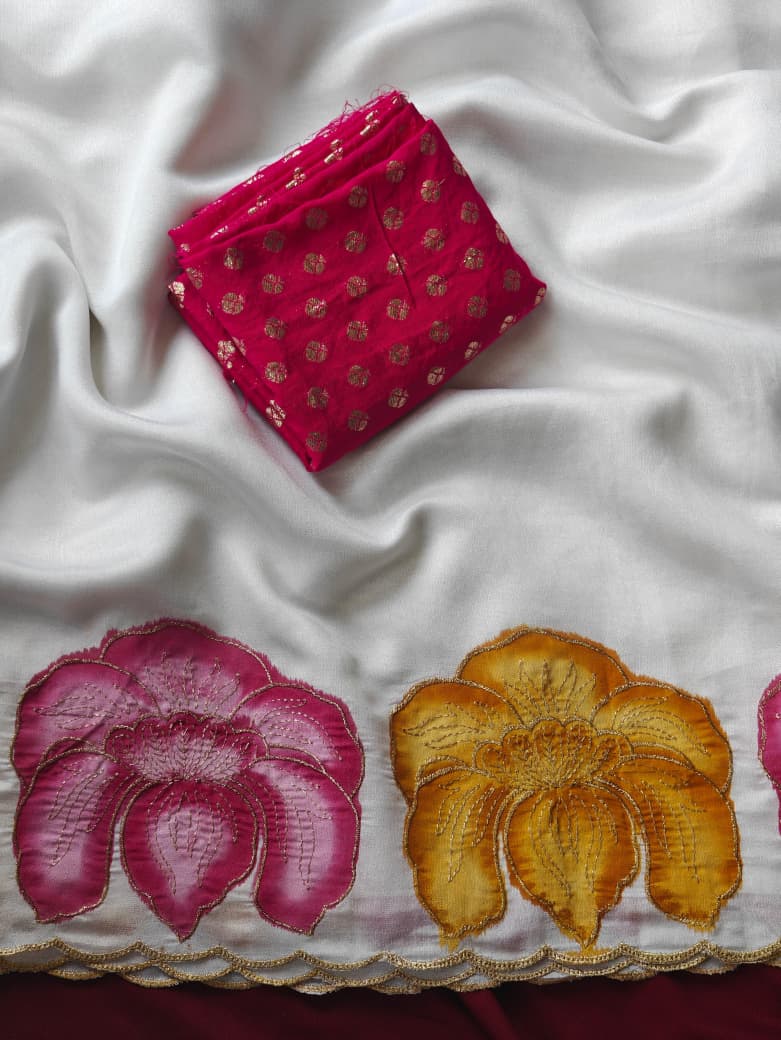 Enchanting Off White Handprinted Crush Silk Saree With Resonant Blouse Piece