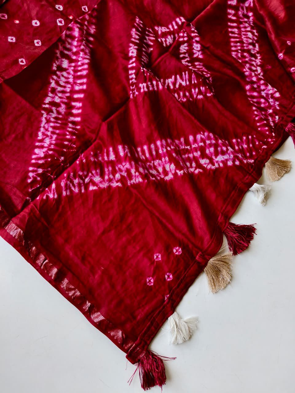 Glorious Dark Pink Cotton Silk Bandhani Printed Saree With Splendorous Blouse Piece
