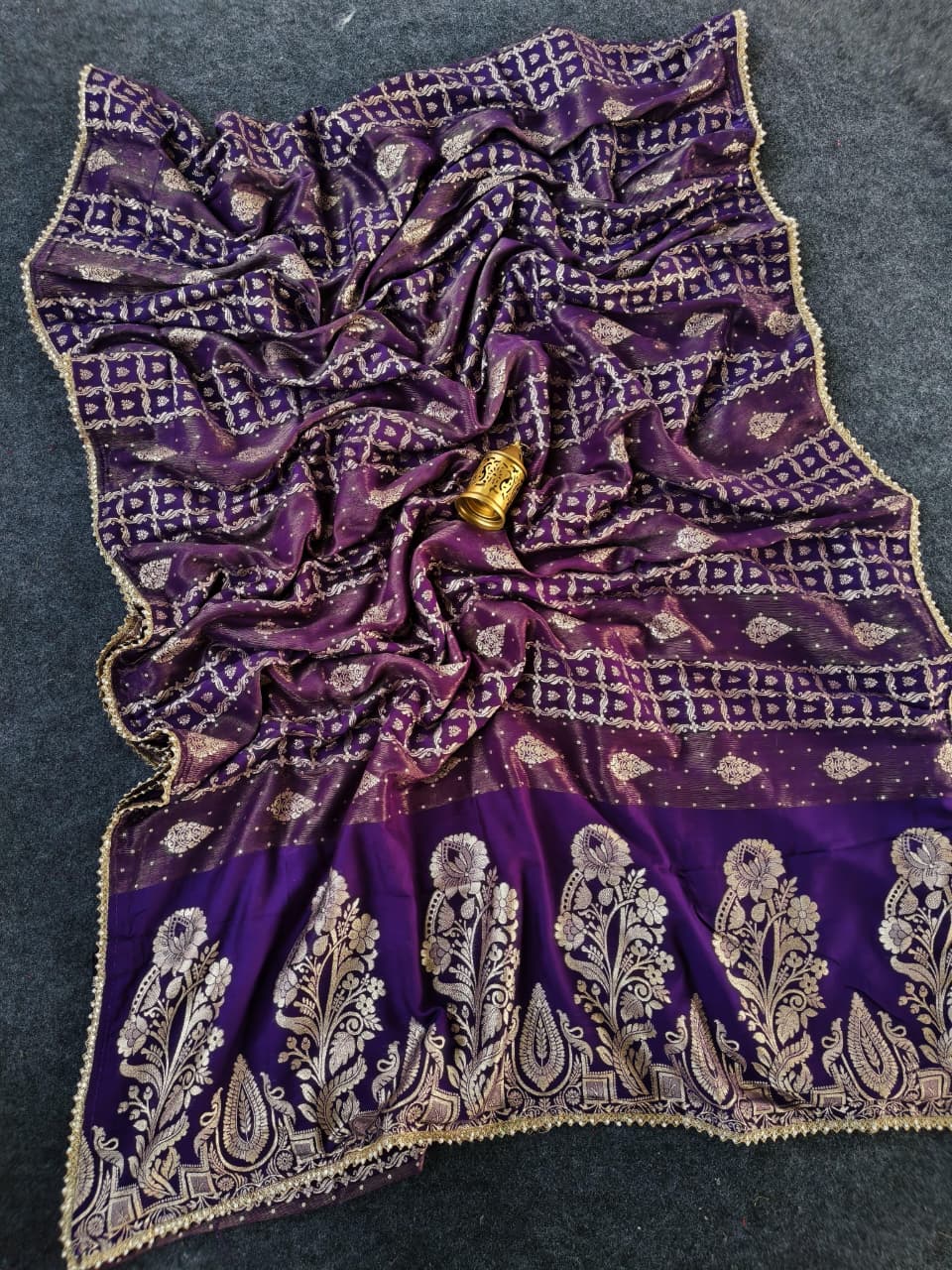 Conflate Purple Banarasi Dola Silk Saree With Energetic Blouse Piece