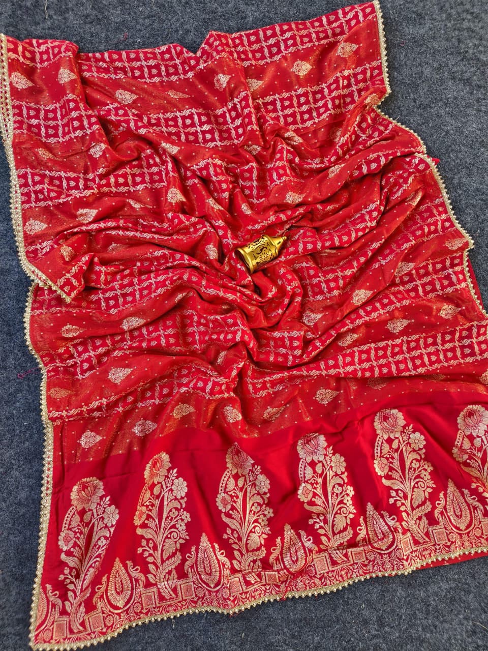 Brood Red Banarasi Dola Silk Saree With Adorable Blouse Piece