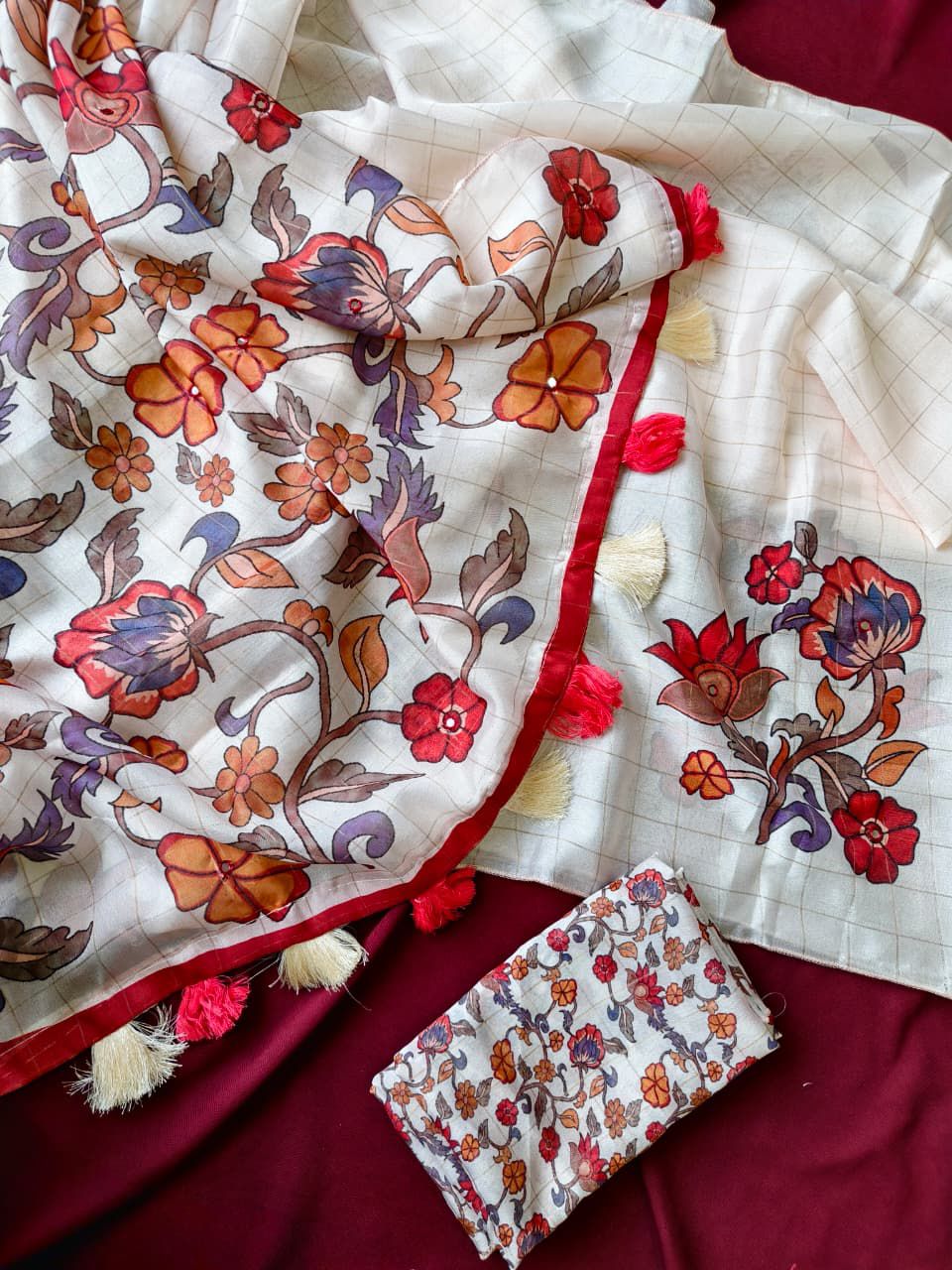 Outstanding Beige kalamkari Printed Crepe Silk Saree With Devastating Blouse Piece