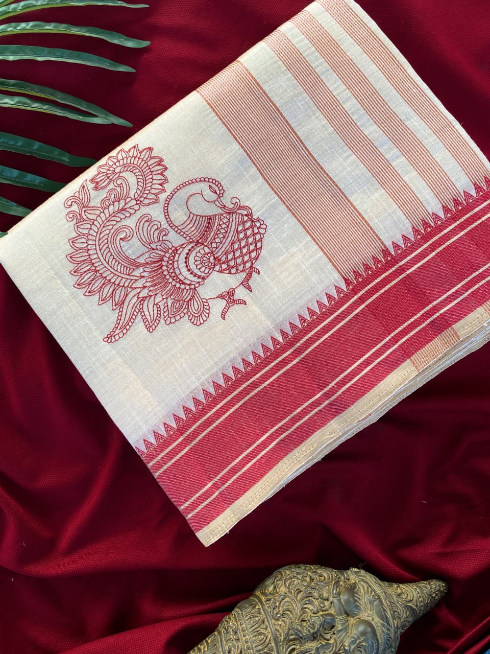 Flamboyant Off White Embroidery Work Tussar Silk Saree With Seraphic Blouse Piece