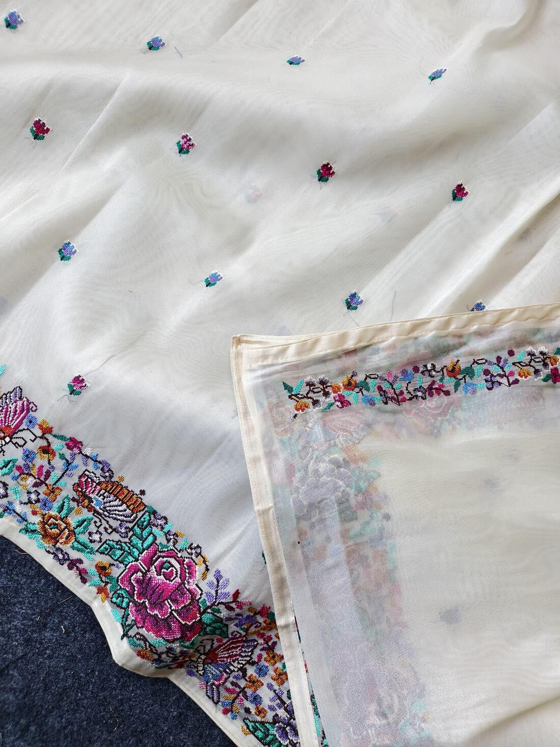 Stunner Off White Embroidery Work Tissue Silk Saree With Smashing Blouse Piece