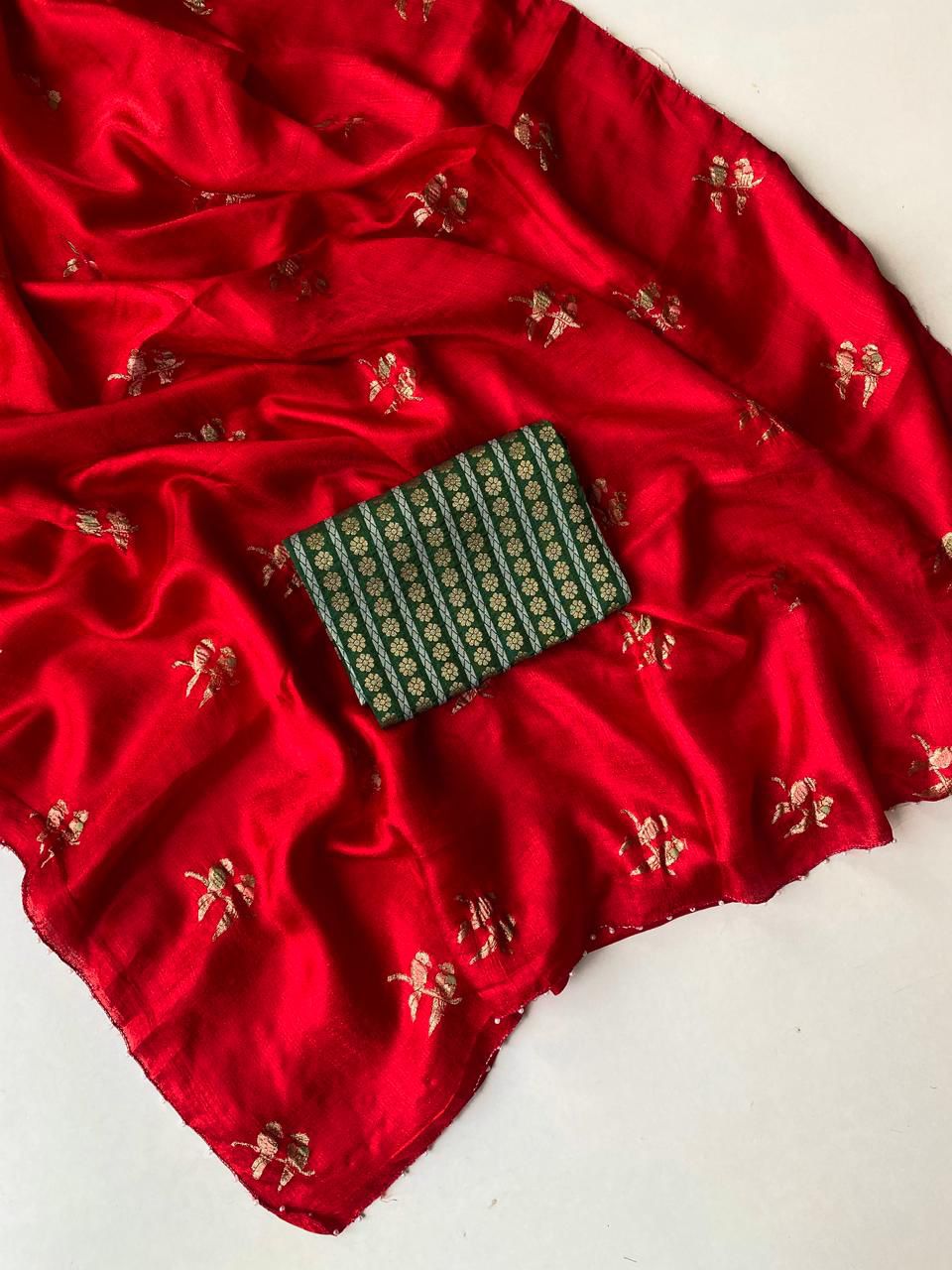 Whimsical Red Embroidery Work Crush Silk Saree With Ailurophile Blouse Piece