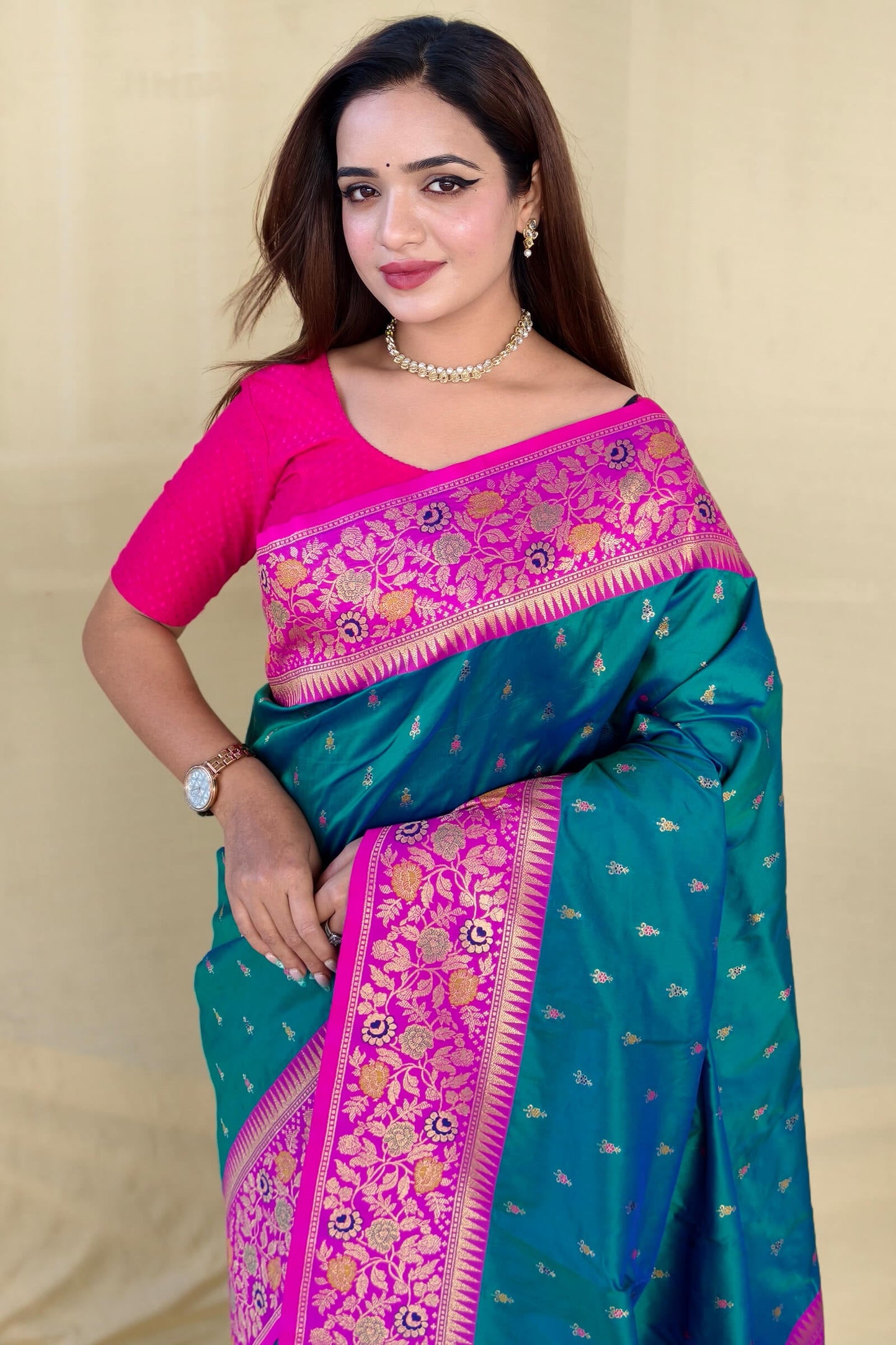 Captivating Rama Pure Zari Weaving Banarasi Silk Saree With Bewitching Blouse Piece