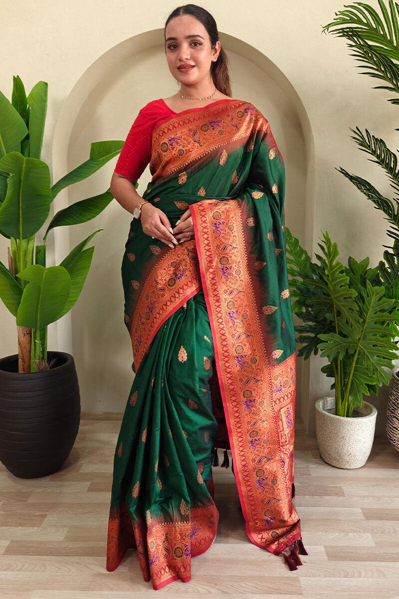 Tempting Dark Green Soft Banarasi Silk Saree With Staggering Blouse Piece