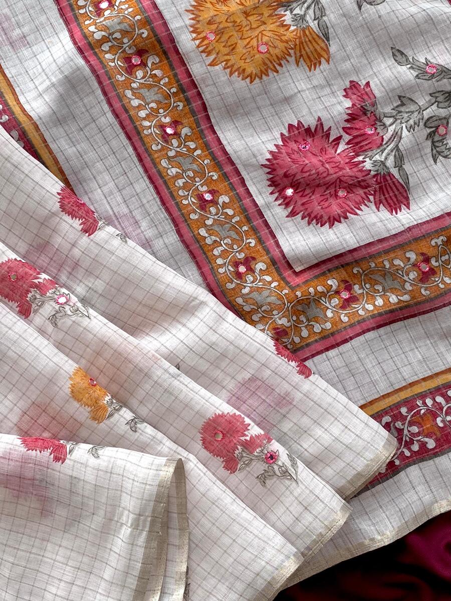 Symmetrical Off White Printed Linen Silk Saree With Luxuriant Blouse Piece