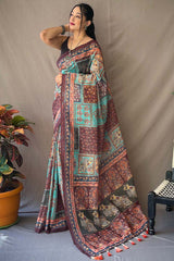 Piquant Firozi Kalamkari Printed Saree With Rhapsody Blouse Piece