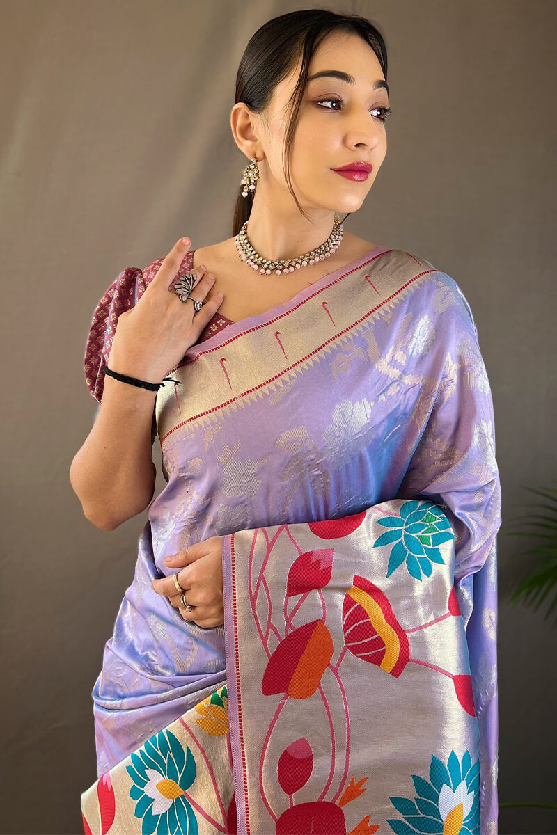 Elegant Lavender Paithani Silk Saree With Gleaming Blouse Piece