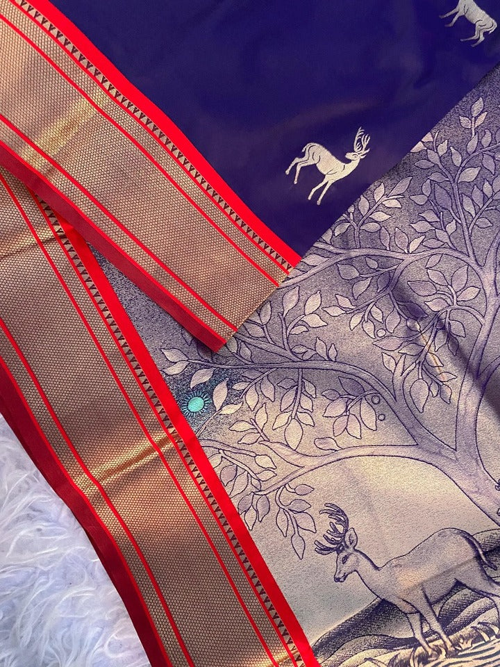 Seraphic Navy Blue Pure Zari Weaving Banarasi Silk Saree With Adoring Blouse Piece