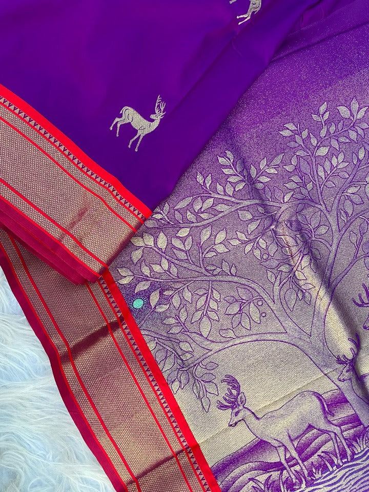 Magnetic Purple Pure Zari Weaving Banarasi Silk Saree With Ravishing Blouse Piece