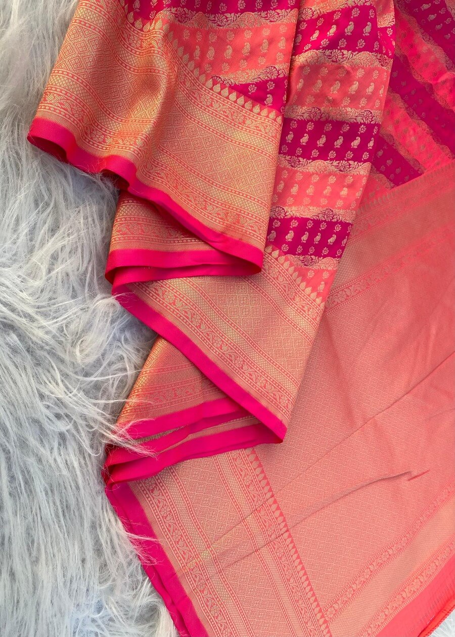 Pleasant Dark Pink Soft Banarasi Silk Saree With Beauteous Blouse Piece
