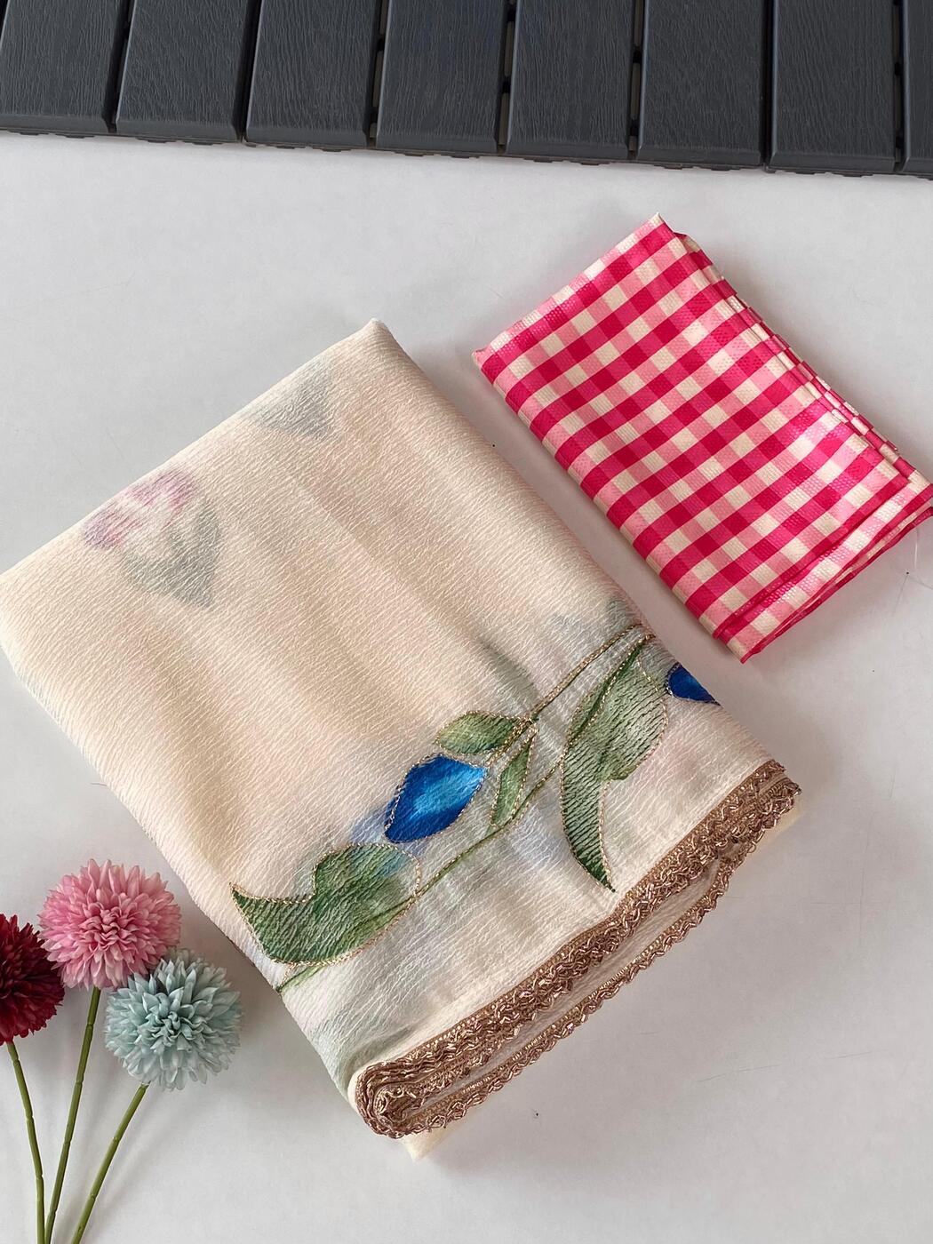 Stunning Off White Hand Printed Crush Silk Saree With Adoring Blouse Piece