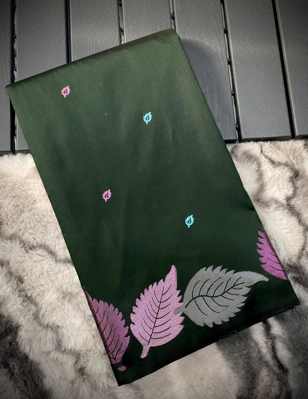 Flattering Dark Green Pure Zari Weaving Banarasi Silk Saree With Groovy Blouse Piece