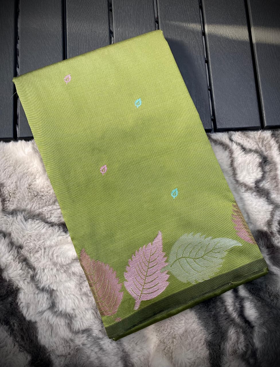 Enticing Pista Pure Zari Weaving Banarasi Silk Saree With Exceptional Blouse Piece