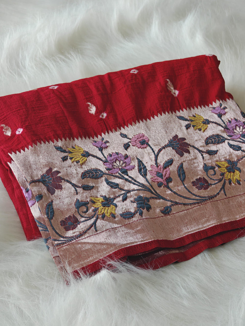 Charismatic Red Paithani Silk Saree With Propinquity Blouse Piece