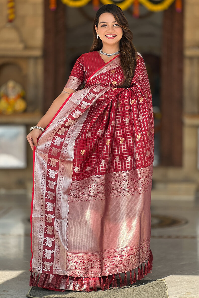 Exemplary Maroon Soft Banarasi Silk Saree With Dissemble Blouse Piece