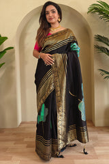 Gratifying Black Soft Banarasi Silk Saree With Refreshing Blouse Piece