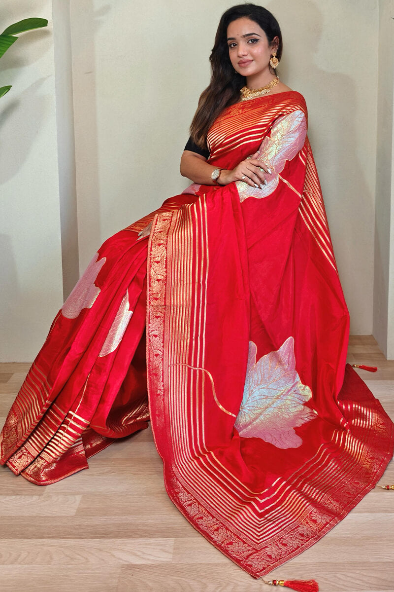 Admirable Red Soft Banarasi Silk Saree With Excellent Blouse Piece