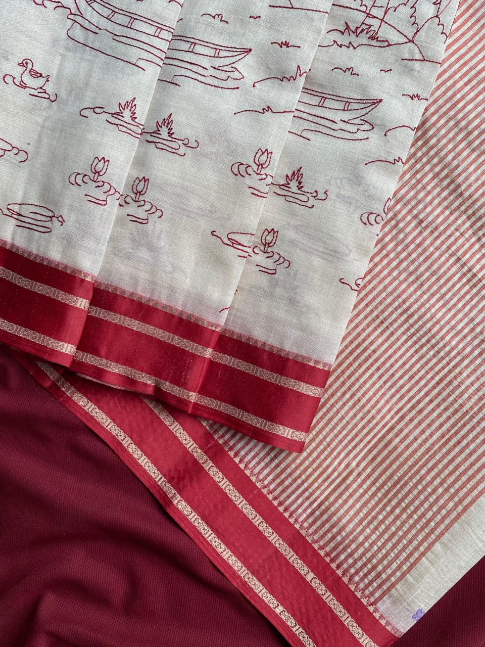 Evocative Off White Printed Cotton Silk Saree With Ethereal Blouse Piece