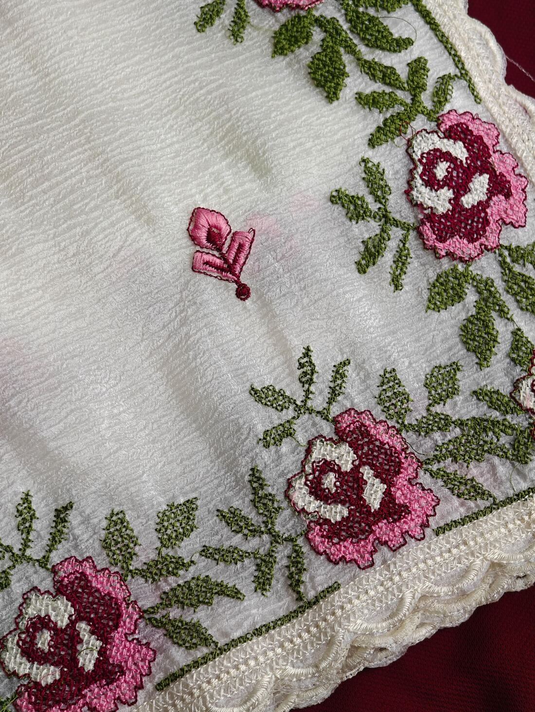 Whimsical Off White Embroidery Work Crush Chiffon Silk Saree With Blissful Blouse Piece