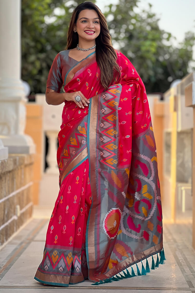 Tremendous Dark Pink Soft Banarasi Silk Saree With Allure Blouse Piece