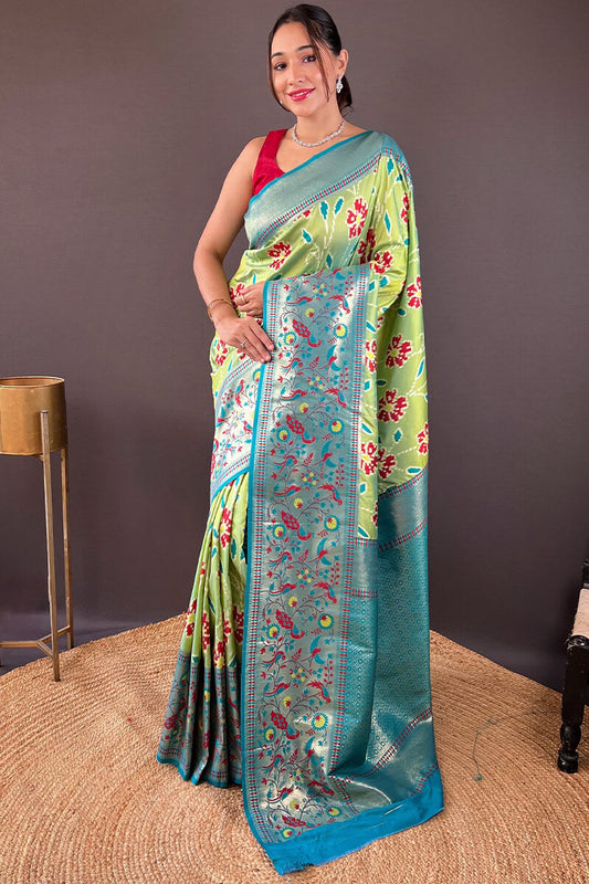 Excellent Parrot Patola Silk Saree with Beleaguer Blouse Piece