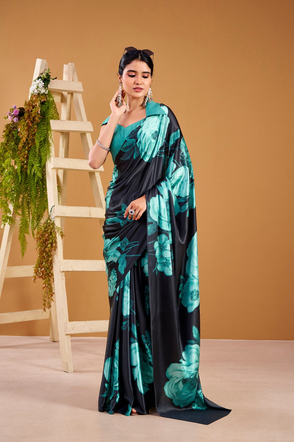 Teal Elegant Floral Print Satin Silk Saree with Plain Banglory Blouse Piece