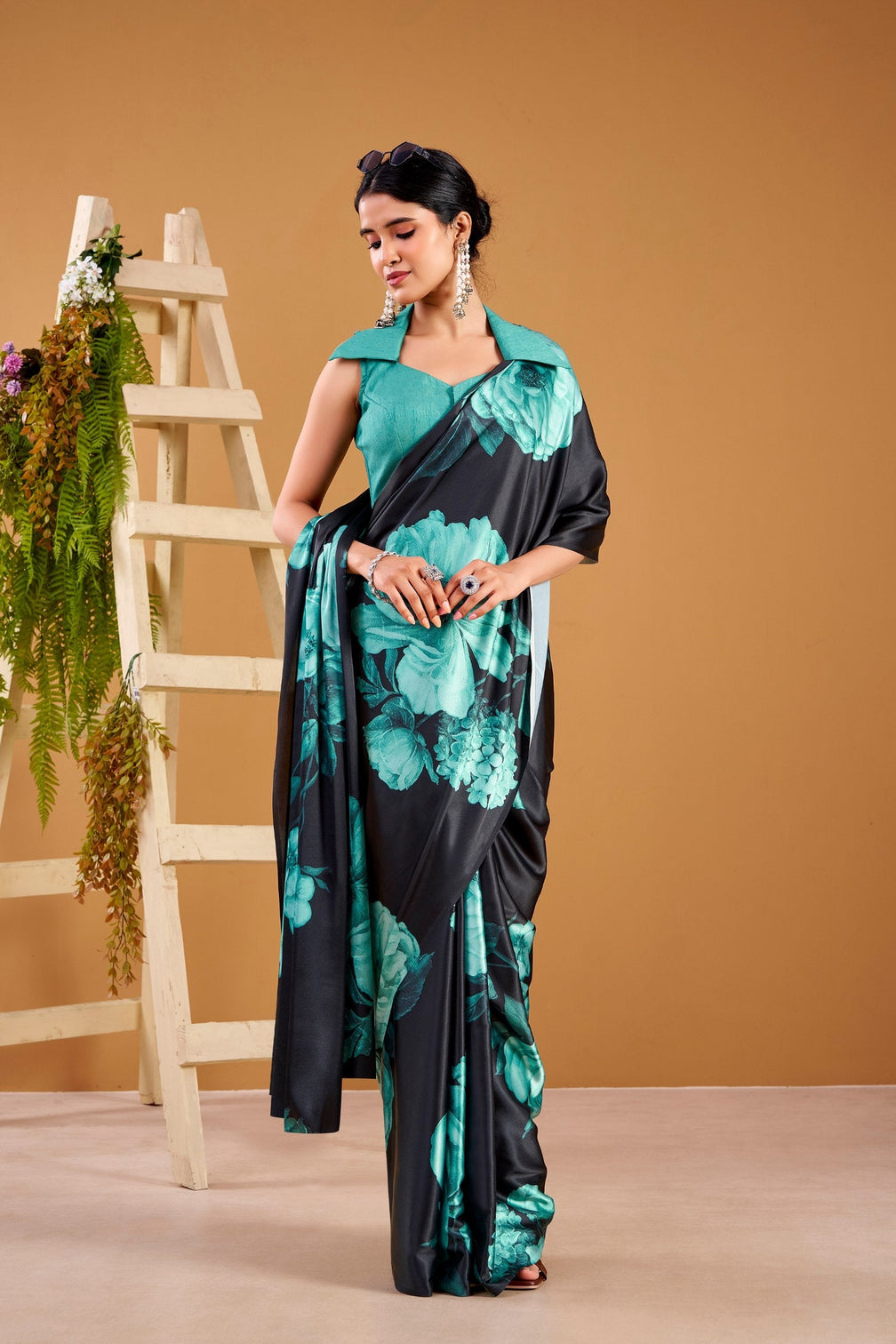 Teal Elegant Floral Print Satin Silk Saree with Plain Banglory Blouse Piece
