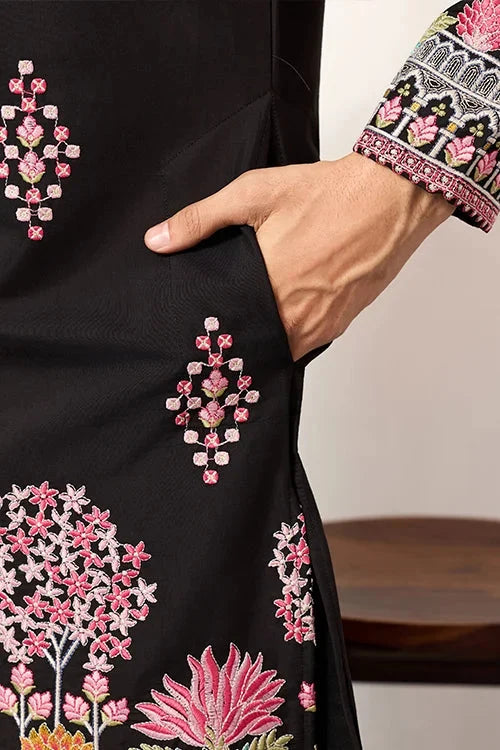 Ethnic Speical Classic Black Embroidered Kurta for Mens