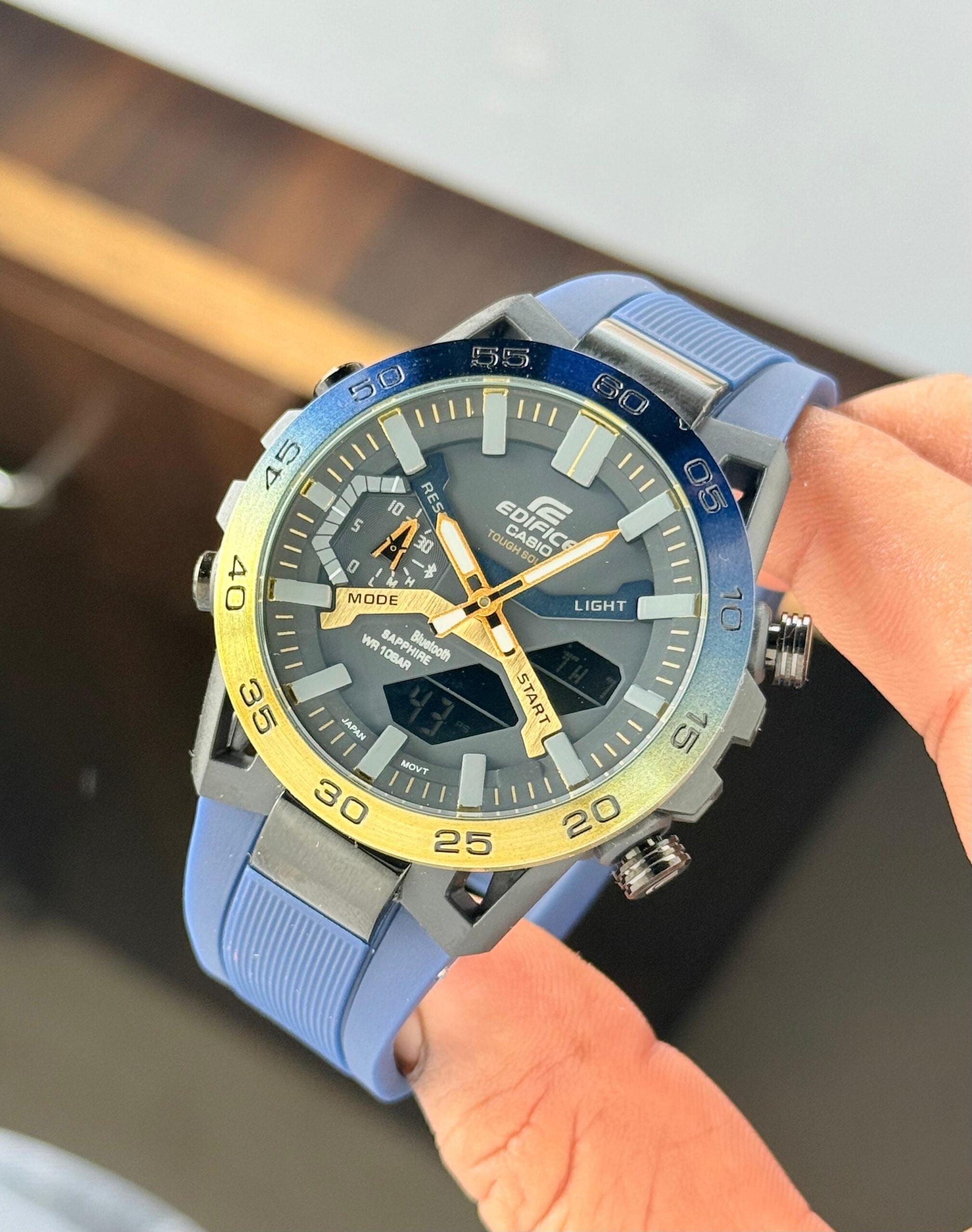 Casio Edifice ECB Sospensione Carbon Edition