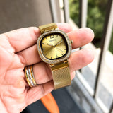 Guess Tapestry Golden Dial