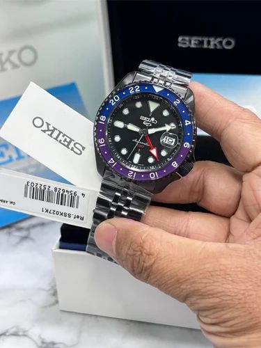 Seiko 5 GMT Analog