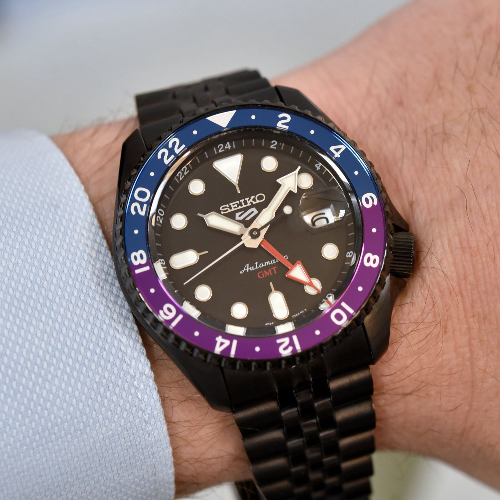 Seiko 5 GMT Analog