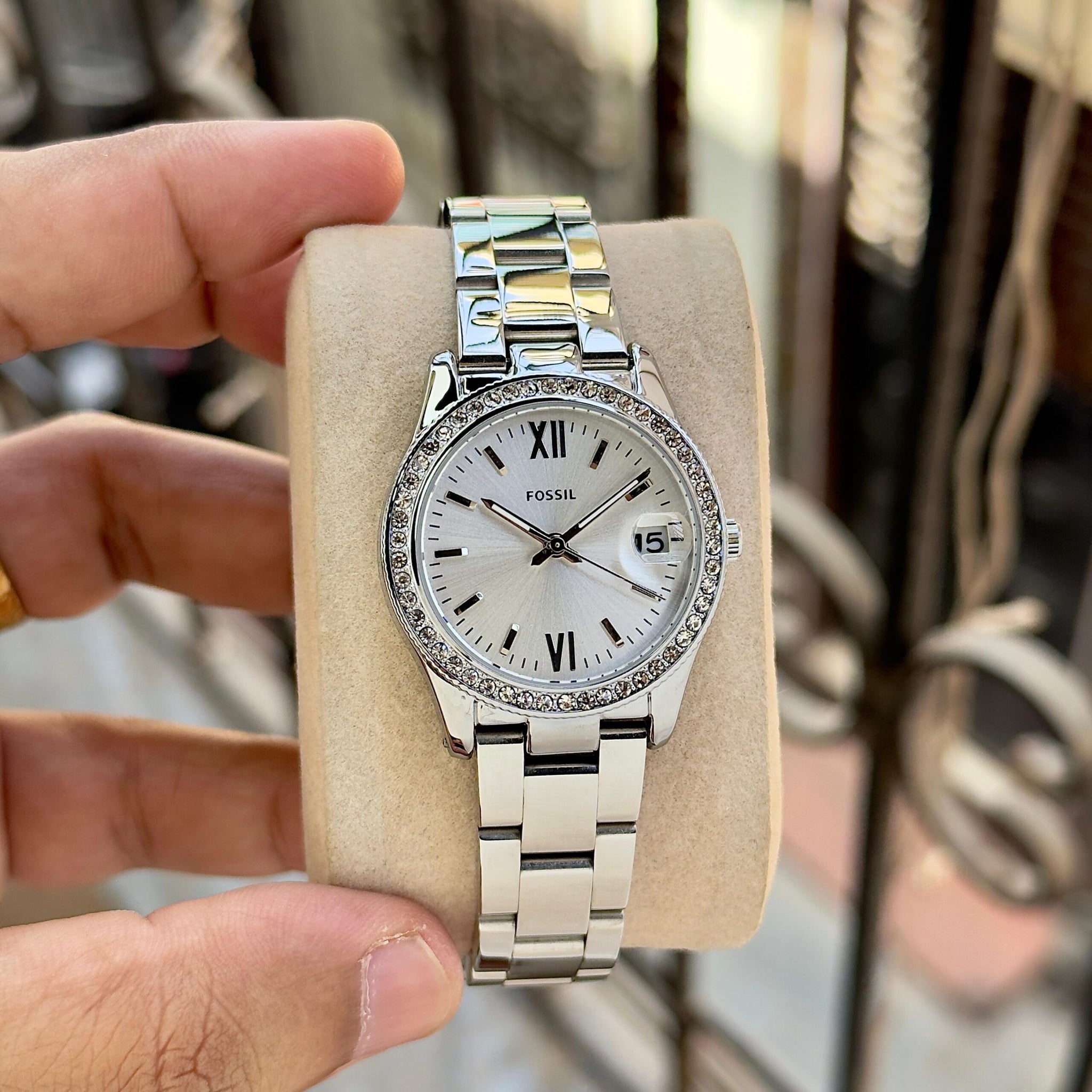 Fossil Sunray Scarlette Series
